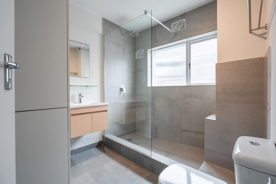 To Let 2 Bedroom Property for Rent in Sea Point Western Cape